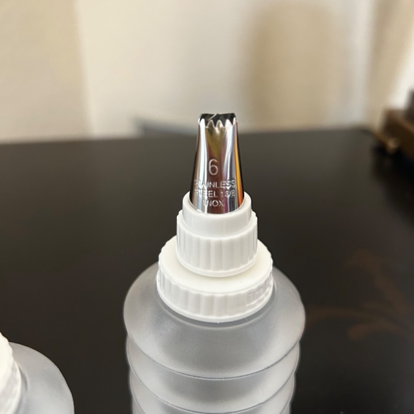 Pampered Chef decorator bottle Set ( 1585) NWT - Picture 3 of 4